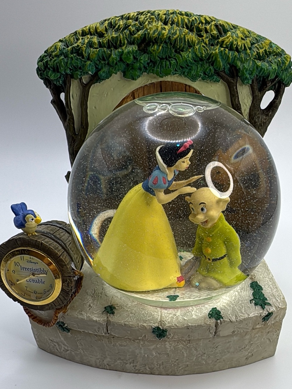 Disney Snow White Figurine Snow Globe with Bright Yellow Skirt and Green Accents